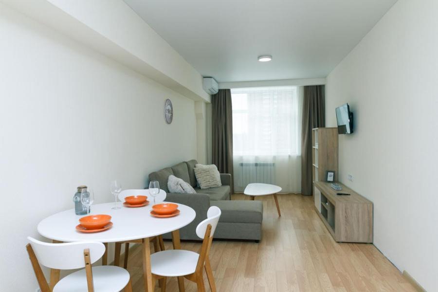 Apartments Smarthause Kiev Exteriör bild